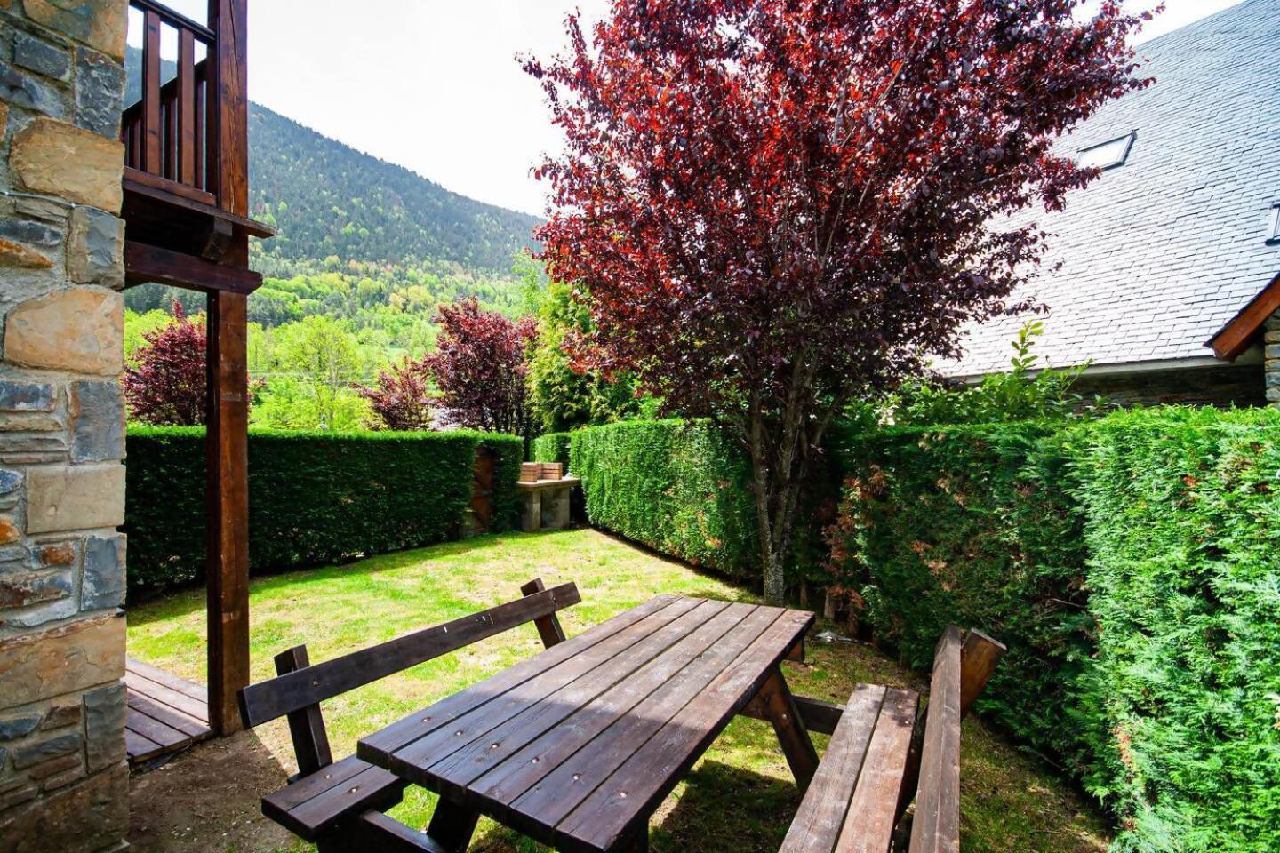 Espacioso Apartamento Con Jardin En Salardu Naut Aran  Exterior foto